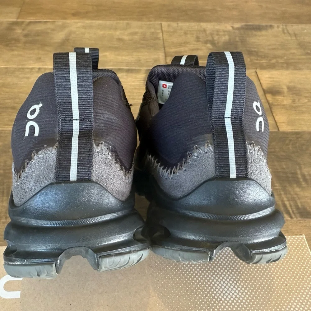 On Women’s Cloudaway Trail Size 7.5 Black Rock - Picture 7 of 11